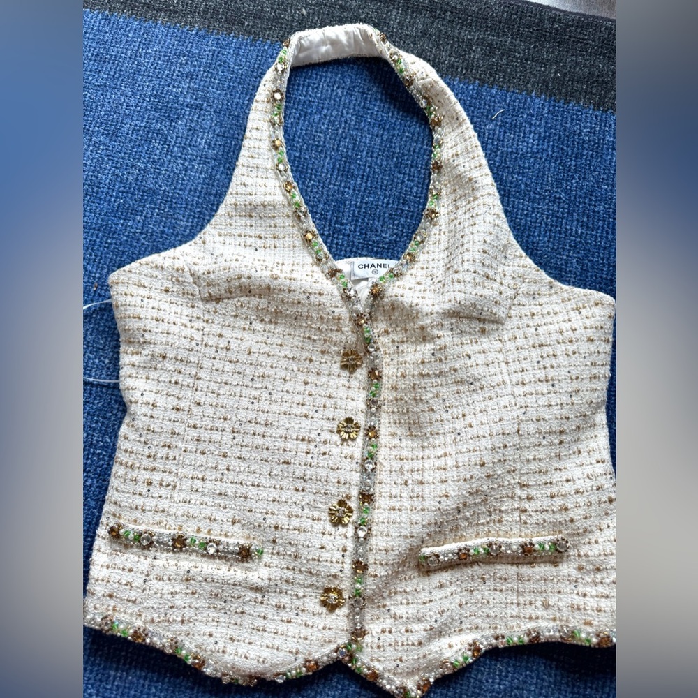 Chanel tweed vest from the Cruise 2025/26 collection Size 38